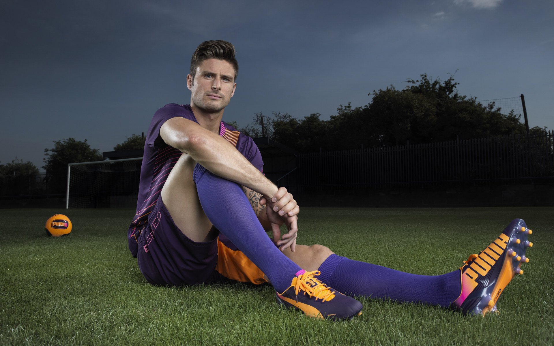 华体会最新入口-德布劳内迎来五赛季出色发挥，曼联观众热烈欢呼！全场沸腾不已